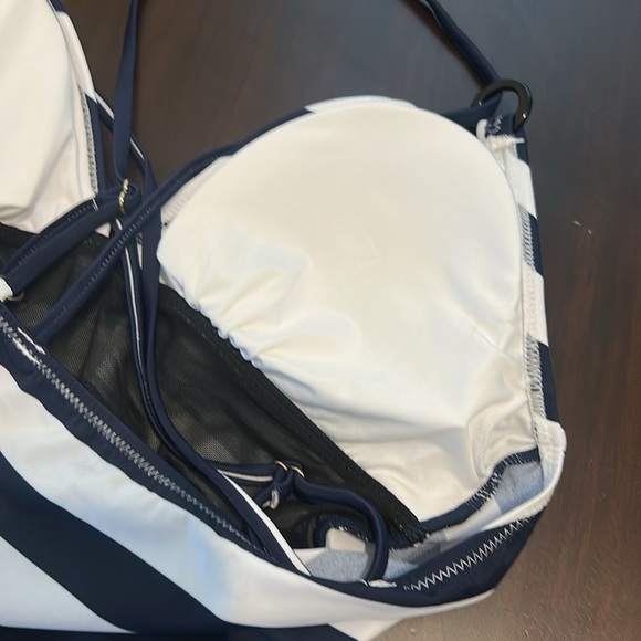 Navy Stripe V Neck Ruching Tummy Control One-Piece Swimsuit Size L NEW - Picture 11 of 16